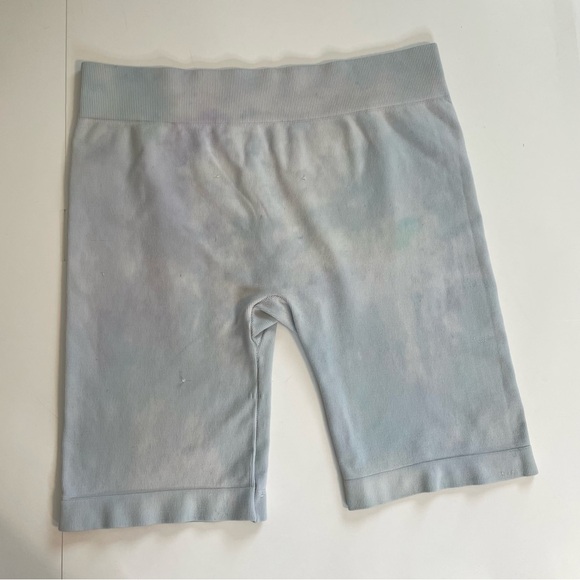 Free People Intimately Light Blue Muted Sky Cloud Pattern High Rise Biker Shorts - Picture 1 of 10